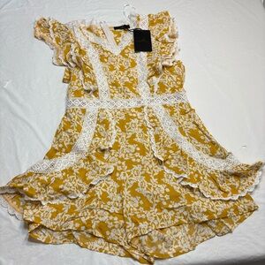 Alamia Yellow Floral Sleeveless Shorts Romper Women’s Large New